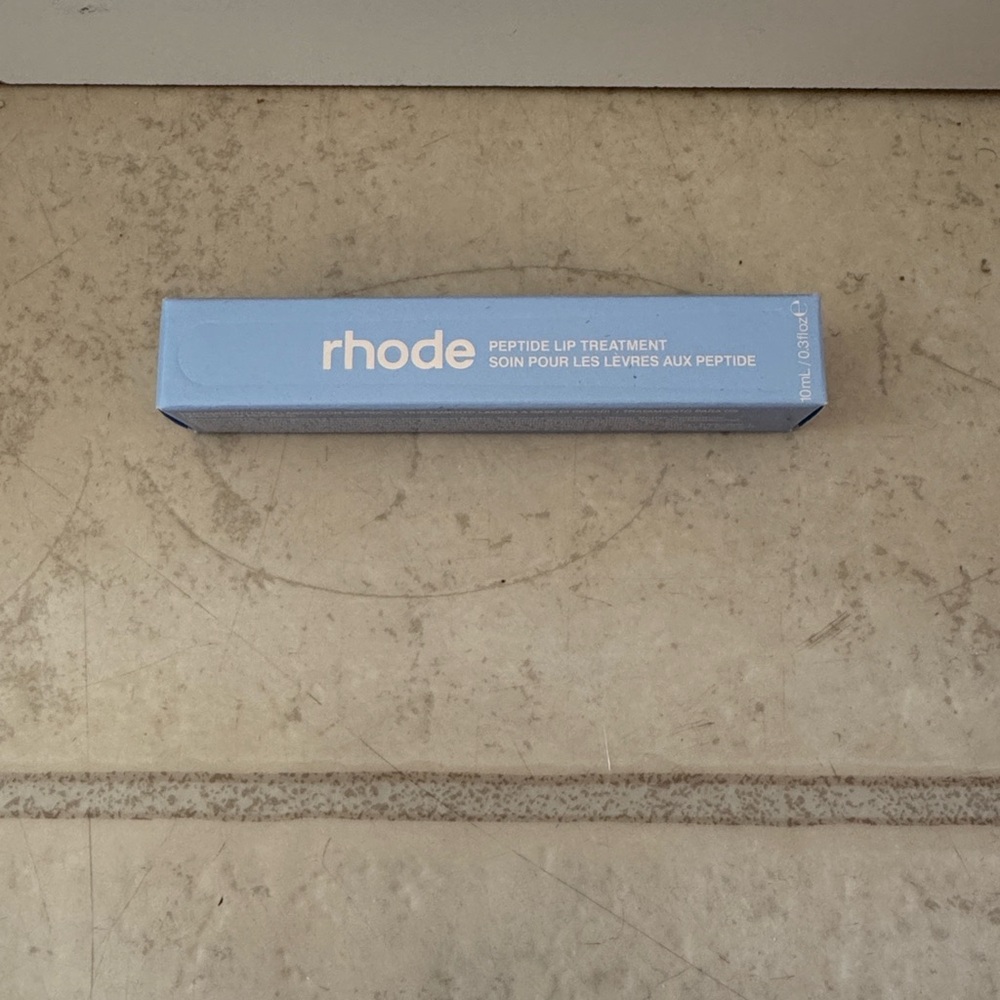 RHODE Peptide Lip Treatment Sugarberry